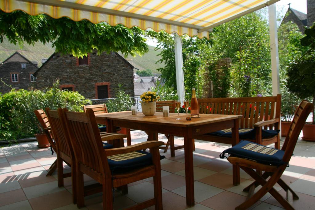 Weingut & Gaestehaus Stephan Kohl Neumagen-Dhron Extérieur photo