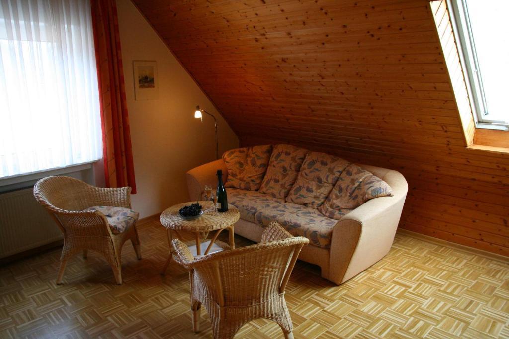 Weingut & Gaestehaus Stephan Kohl Neumagen-Dhron Chambre photo