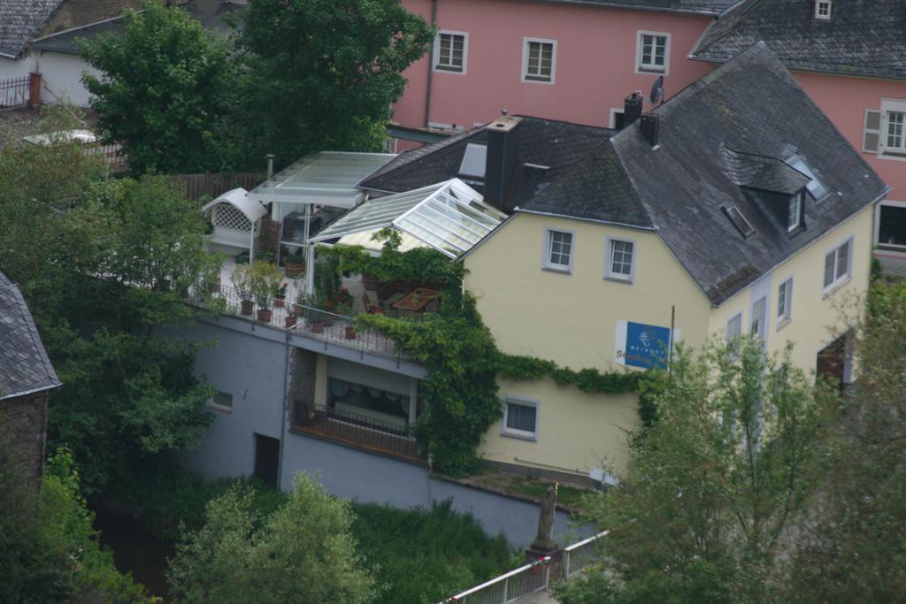 Weingut & Gaestehaus Stephan Kohl Neumagen-Dhron Extérieur photo